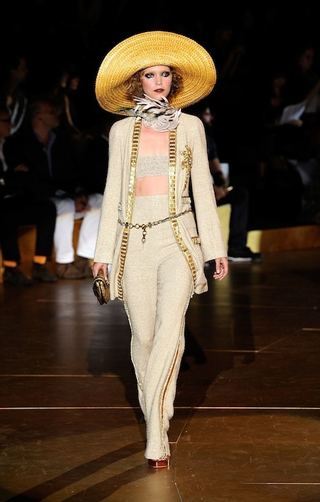 Illustration for article titled Marc Jacobs' Latest Isn't Particularly Inspired, But Gorgeous Nonetheless